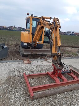 Bagr hyundai Robex 27Z-9 - 2