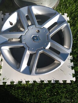 Alu kola Renault - 2