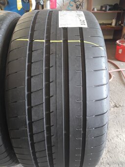 2xletní pneu 255/35/19. Goodyear.Runflat. - 2