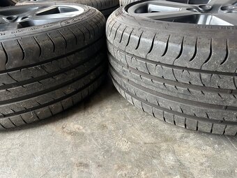 Pneu 225/40/18 letni - 2