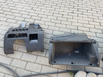 Palubní deska Audi A4 B6/B7 - 2