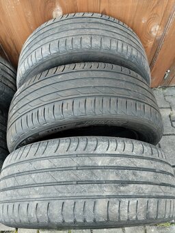 Letní pneu 225/55 R17 - 2