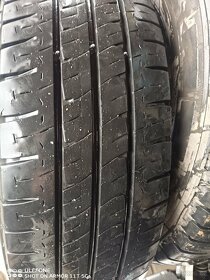Pneu 215/70-15C - 2