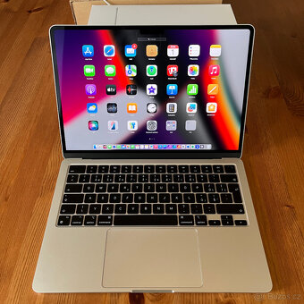 MacBook Air 13" M3 Silver | 16GB RAM, 512SSD | TOP STAV - 2