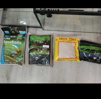 2x akvarium - 2