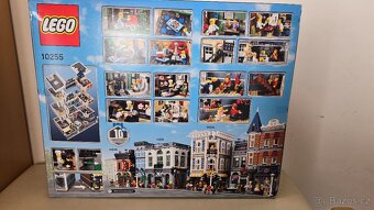 LEGO Creator Expert 10255 Shromáždění na náměstí - 2