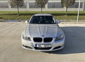 BMW E91 320D 2010 LCI - 2