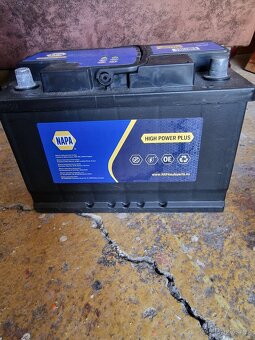 Prodám autobaterii 12V,77Ah - 2