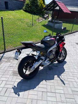 Aprilia Tuono 660 Factory, Top Stav - 2