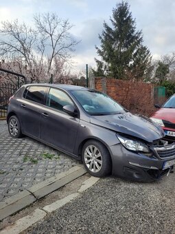 Peugeot 308 2016 - 2