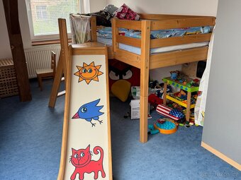 Dētská vyvýsená postel od Domestav se skluzavkou - 2