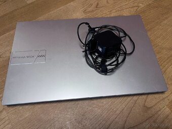 Asus vivobook X1504Z - 2