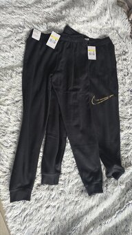 Nike Dámské tepláky  2x - 2