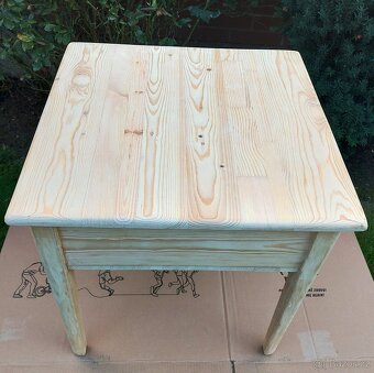 Stolička (štokrle) renovovaná 47x47x50cm - 2