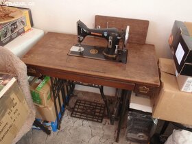 Šicí stroj - 2