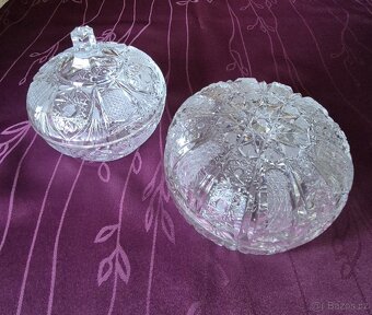 Broušená miska s víčkem - 2