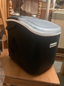 Výrobník ledu tectake - 2