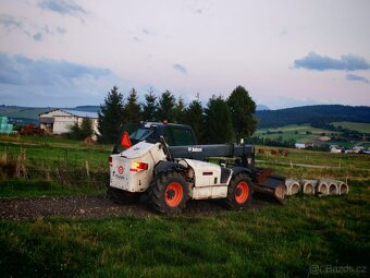 Teleskopický nakladač Bobcat - 2