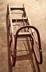 DŘEVĚNÉ SANĚ - 2