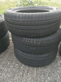 Pirelli 225/55/17 letní pneu - 1 ks - 2