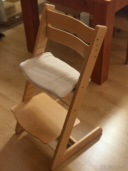 Dřevěná rostoucí židle zn. Jitro - 2