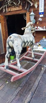 Starý houpací kůň - 2