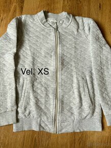 Vel. XS - S, mikiny - 2