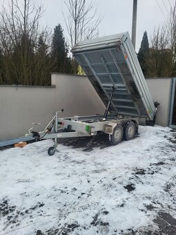 Třístranný sklápěcí přívěs - 2