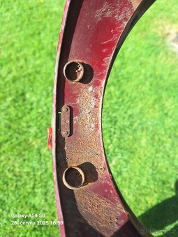 rámeček asi škoda spartak octavia - 2