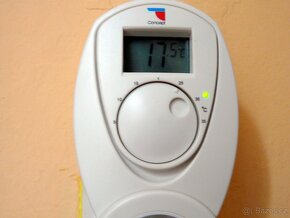 Zásuvkový elektronický termostat TZ33 - 2