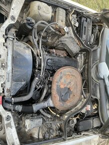 Mercedes w124 náhradní díly - 2