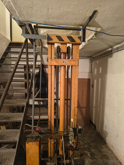 hydraulický výtah - 2