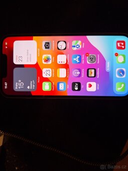 iPhone 13, Růžový, 128 GB, Top stav, 96 % baterie - 2