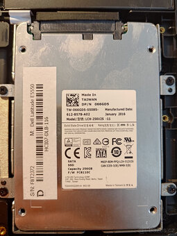 prodam DELL Latitude E5550 + docking station PR03X - 2