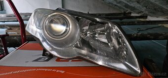 Přední světla VW Passat B6 pravé originál - 2