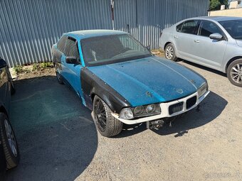 bmw e36 323i - 2