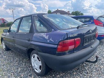 Ford Escort - 2