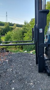 Zvedací zařízení za traktor - 2