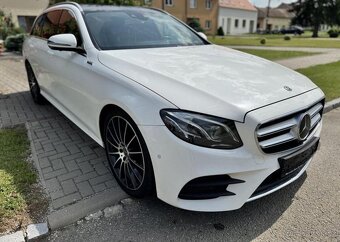 Mercedes-Benz Třídy E E220d COMBI AMG EDITION 4MATIC nafta - 2