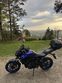 Yamaha MT 07 (2024), v záruce do 9/2026 - 2