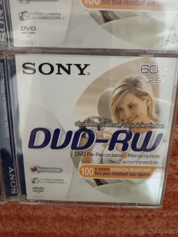 6ks SONY DVD-RW 2,8Gb Nové zabalené. 8cm - 2
