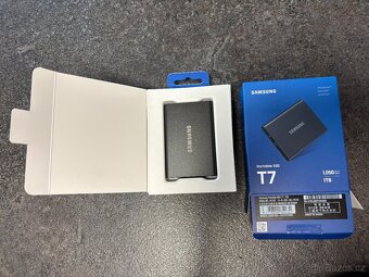 Externí SSD Samsung Portable T7 Shield 1 TB - 2