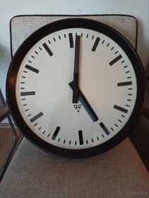 Obrovske industrialni retro hodiny Pragotron - 2