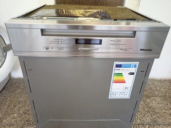 Myčka nádobí Miele G 6300 SCi - 2