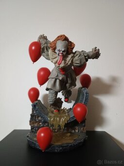 Pennywise iron studios deluxe - 2