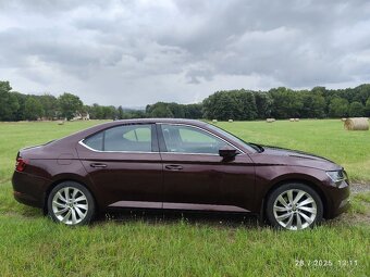 Škoda Superb. Nové v ČR. 1. Majitel, tažné, 100 tis km. - 2