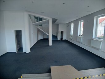 Pronájem nebytových prostor ve Veselí nad Lužnicí - 2