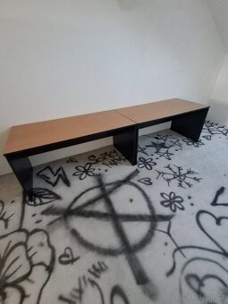 KANCELÁŘSKÉ STOLY + komodu - 2