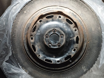 Pneumatiky zimní Winterhawk 185/60 R 14 na plechovích discíc - 2