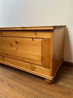 Truhla IKEA masiv - 2